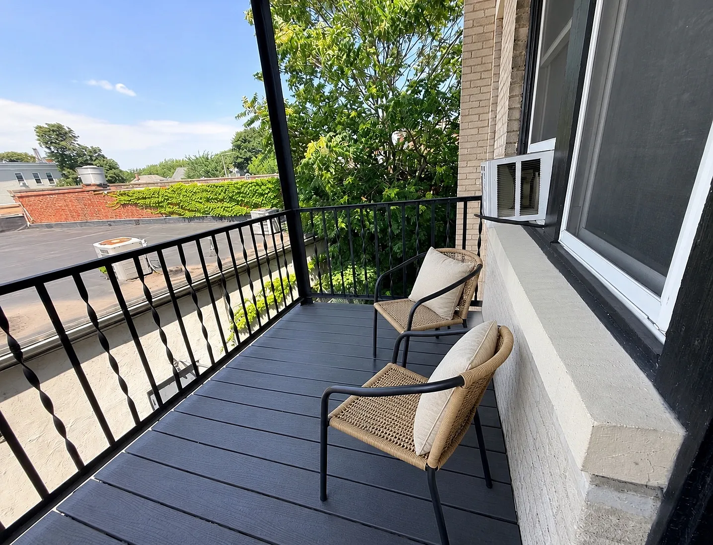 2 bed, 1000 sqft, $2,550 — Photo 4
