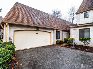34 Park Gate Dr, Edison, NJ 08820