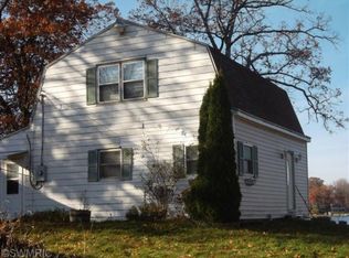 11600 Spring Point Dr, Plainwell, MI 49080