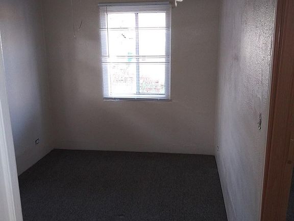3rd image of 407 W San Ysidro Blvd #5