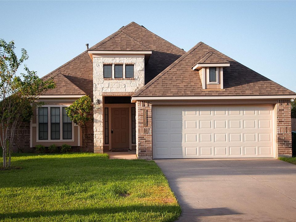 1st image of 800 Cobble Gate Dr