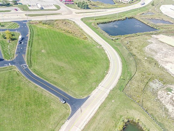 4th image of LT 1st Hwy #&-3