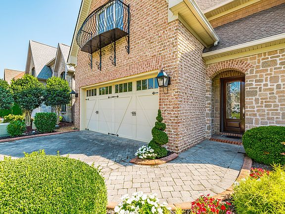 5th image of 1165 Chloe Dr