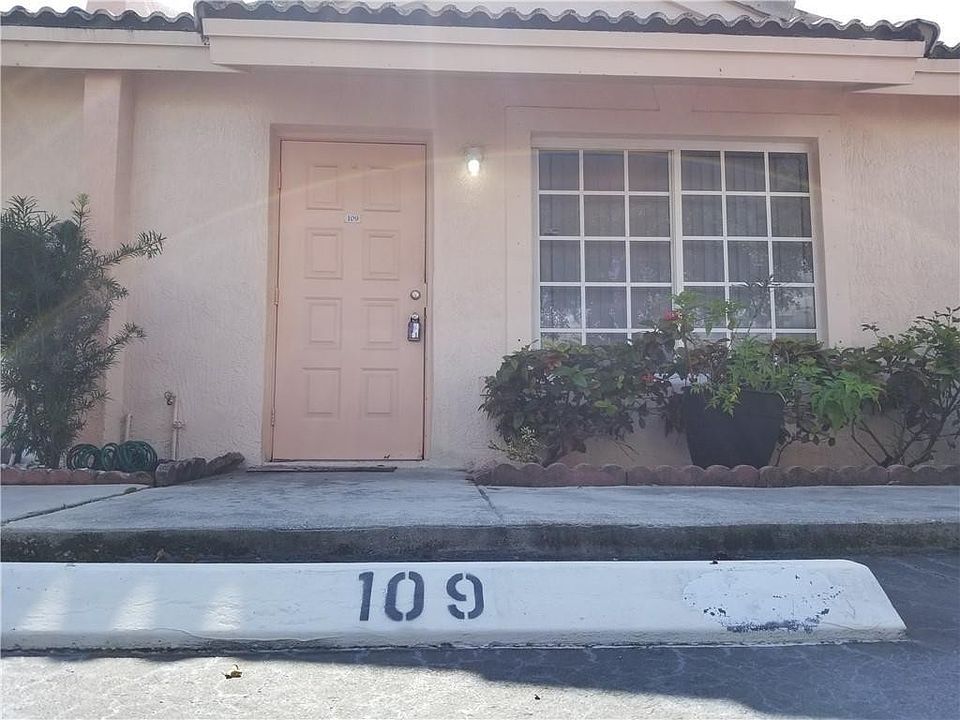 1st image of 500 NE 3rd St APT 109