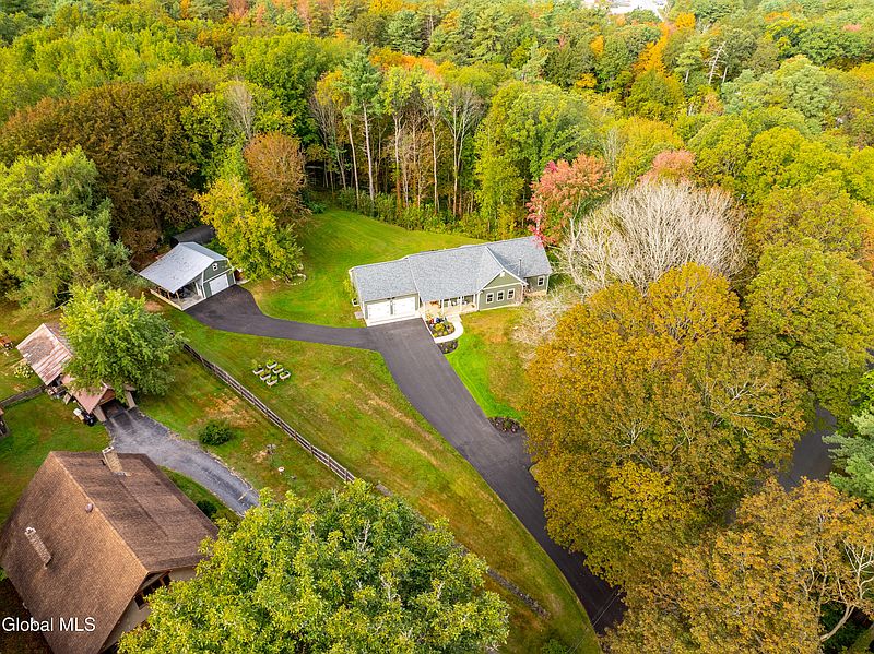 3rd image of 14 Old Schauber Road