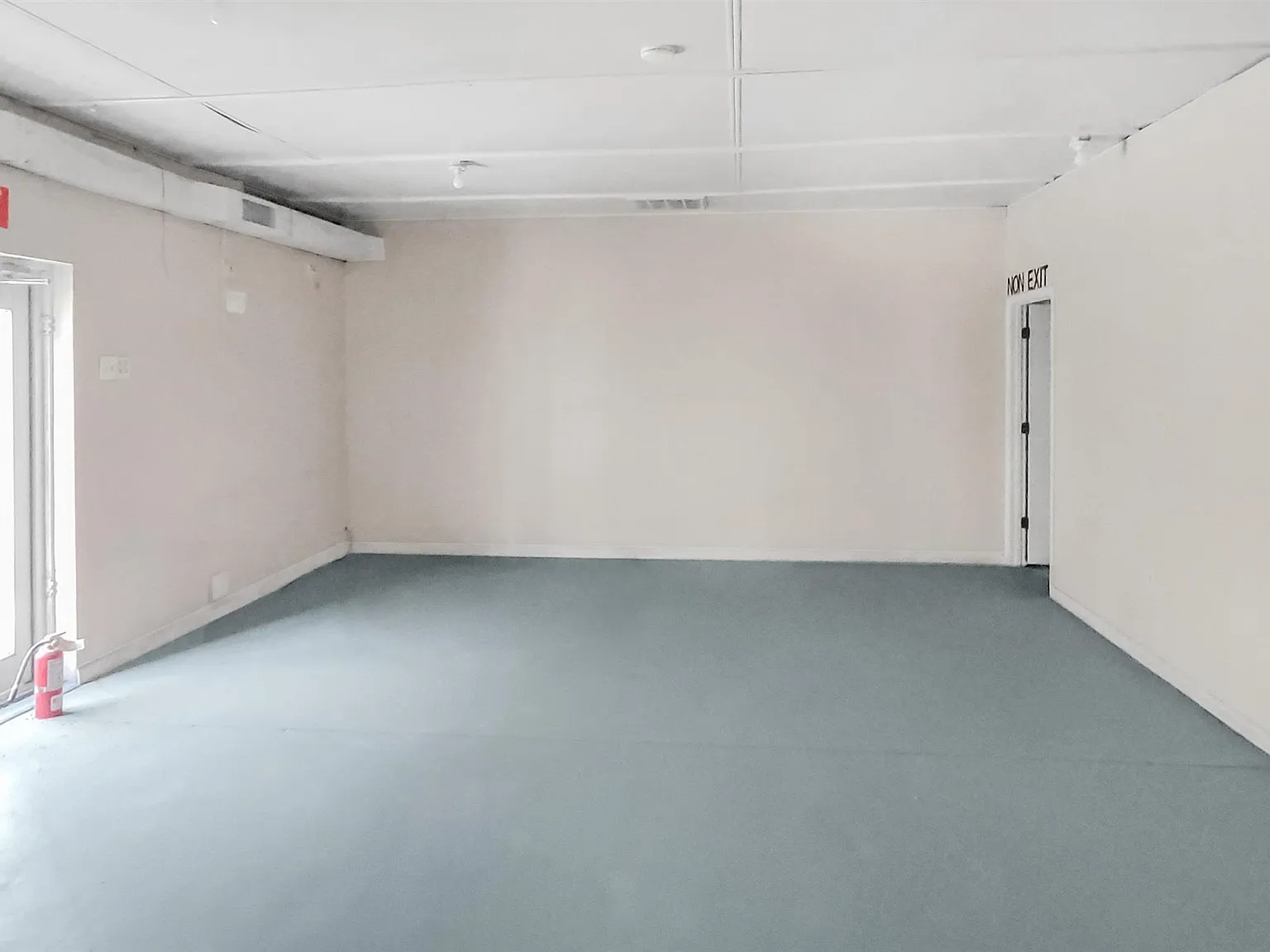 Studio, 3.0 bath, 3731 sqft, $1,200 — Photo 3