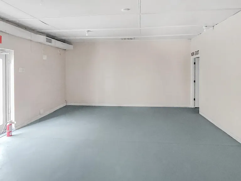 526 N William Brooks Ave — Photo 3