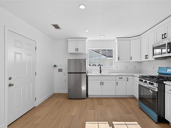 4th image of 6651 Millmark Ave #A