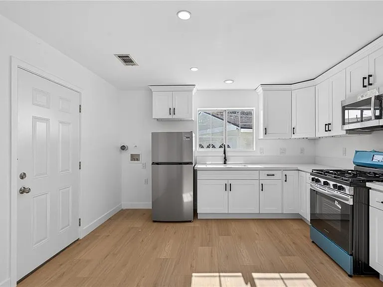 6651 Millmark Ave #A — Photo 4