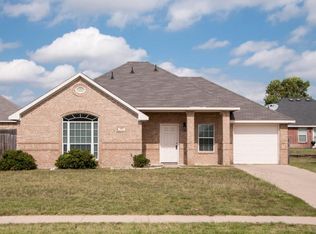 623 Antonio Ln, Waxahachie, TX 75165