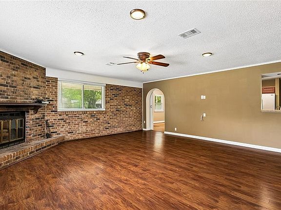 5th image of 263 Audubon Dr