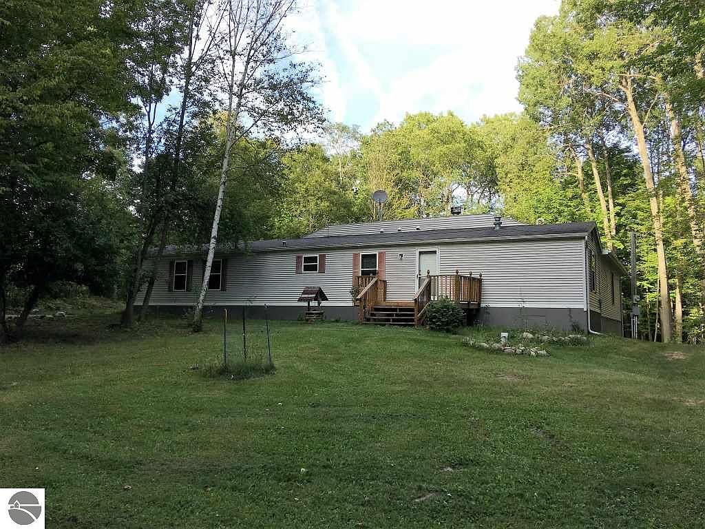 7499 Nance Ln, Weidman, MI 48893 | Zillow