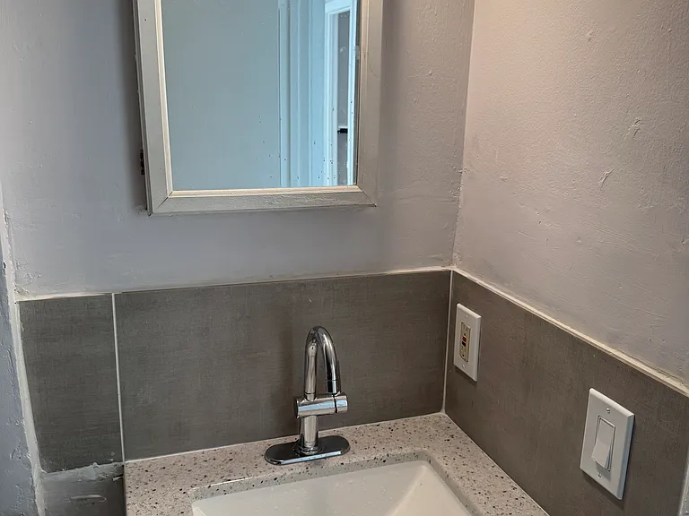 2143 Laura Ln #47A — Photo 7