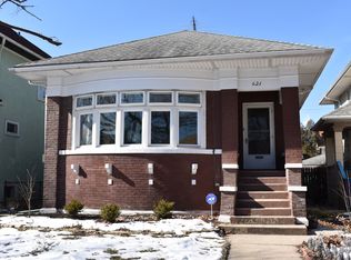 621 S Humphrey Ave, Oak Park, IL 60304