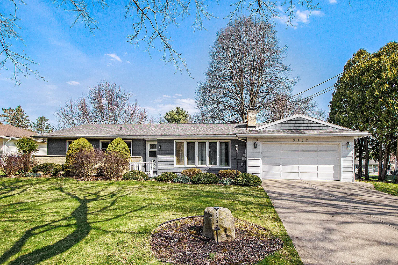 3302 Saint Antoine Ave photo 1