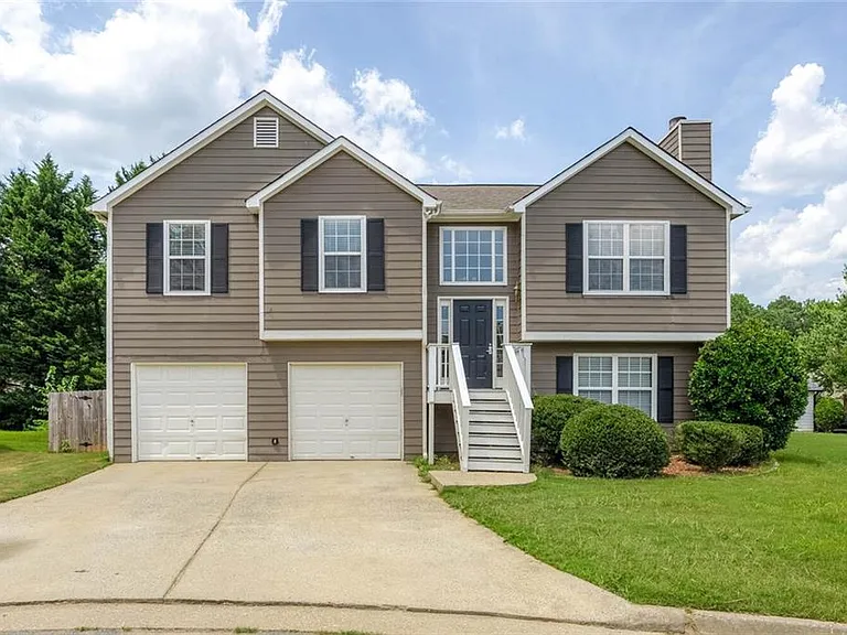 3272 Peach Ct NW — Photo 2