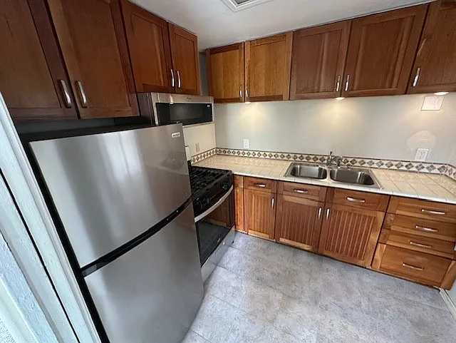 4226 Wilson Ave #B — Photo 11