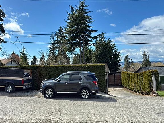3rd image of 27041 13th Ave S