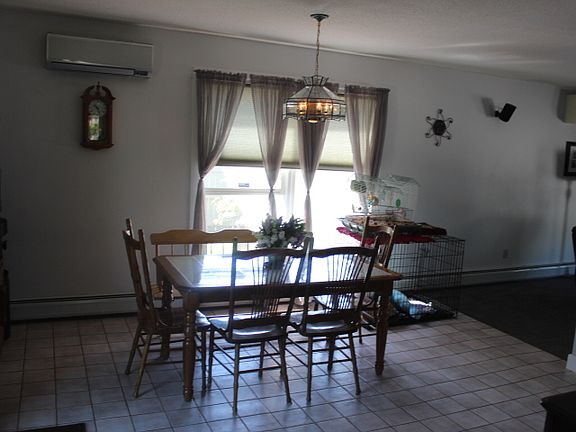 2nd image of 24 Belknap St