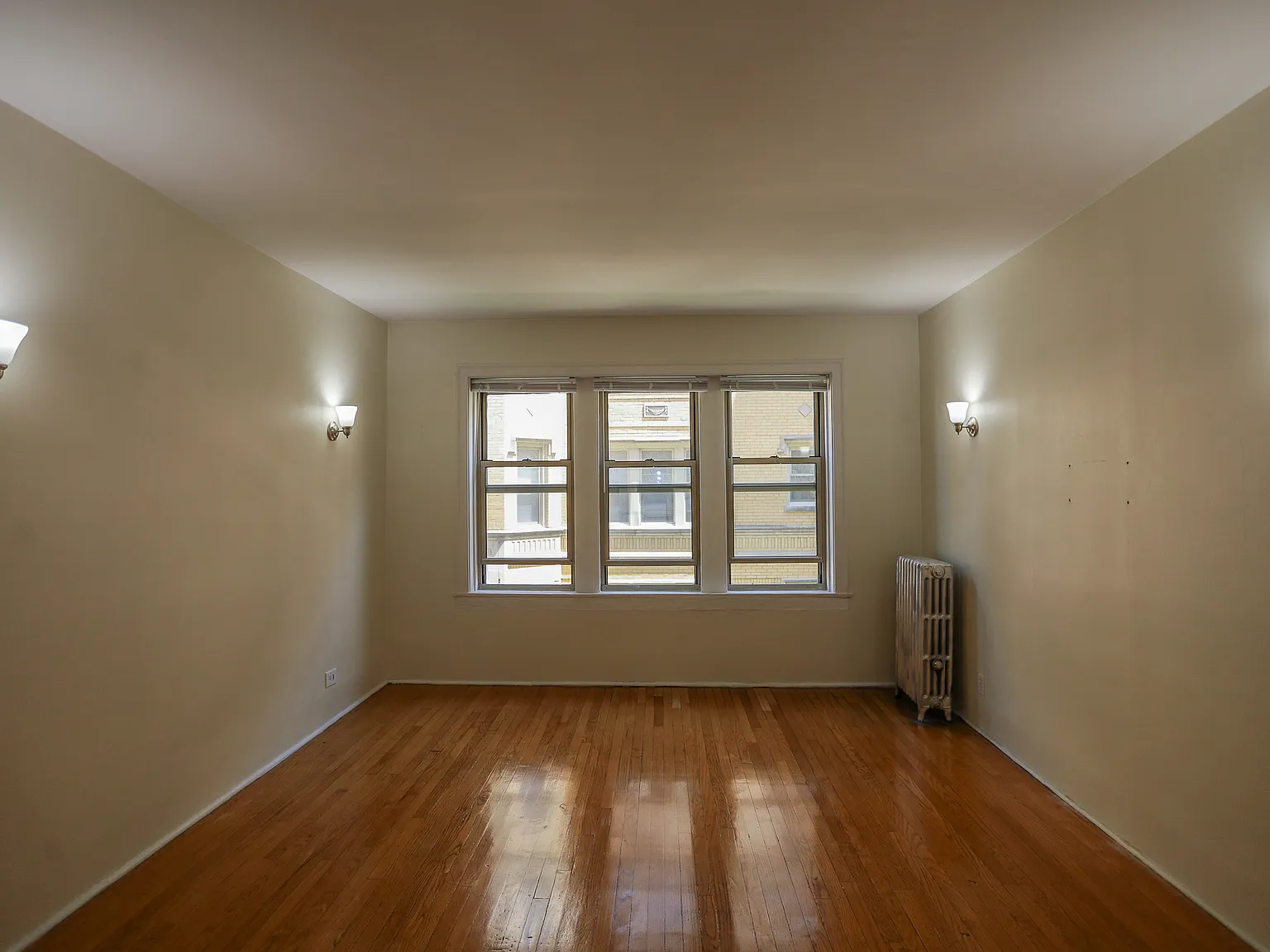 1 bed, 800 sqft, $1,575 — Photo 3