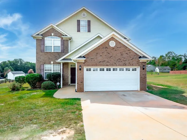 258 Gibbs Rd, Wellford, SC 29385