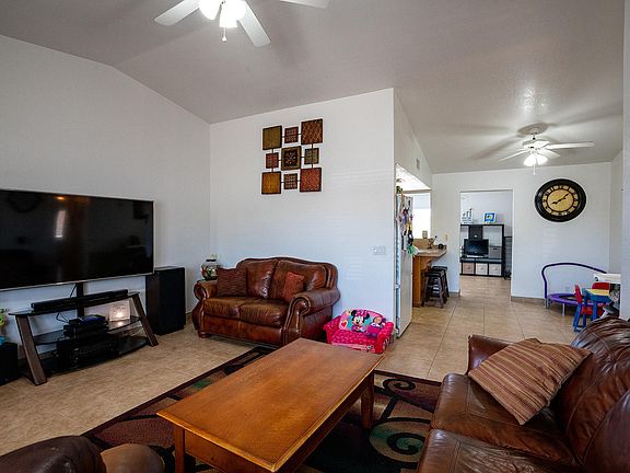 3rd image of 3585 Clearwater Dr