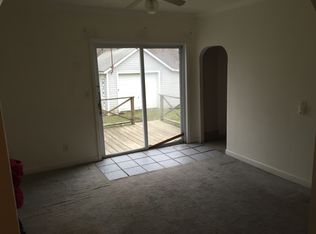 121 15th St, Conneaut, OH 44030