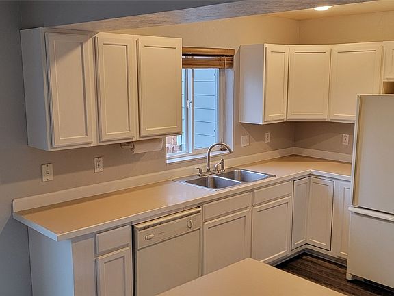 4th image of 3607 Laredo Dr