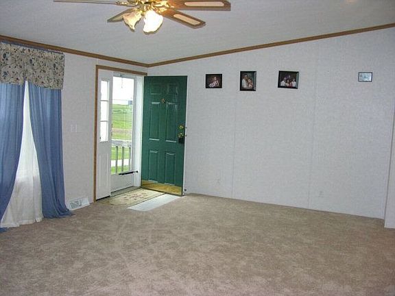 5th image of 2529 Curtis Pike