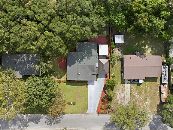 2nd image of 503 Sheffield Rd
