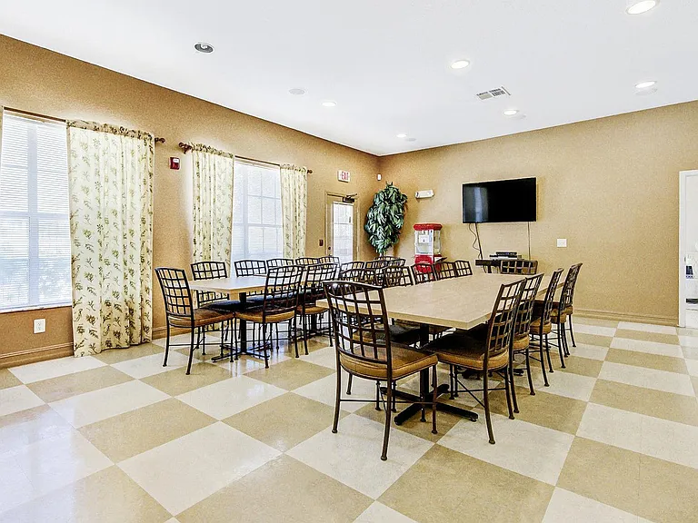 Savannah Cove Apartments — Photo 21