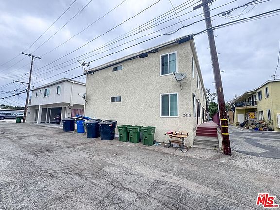 4th image of 2410 Ocean Park Blvd