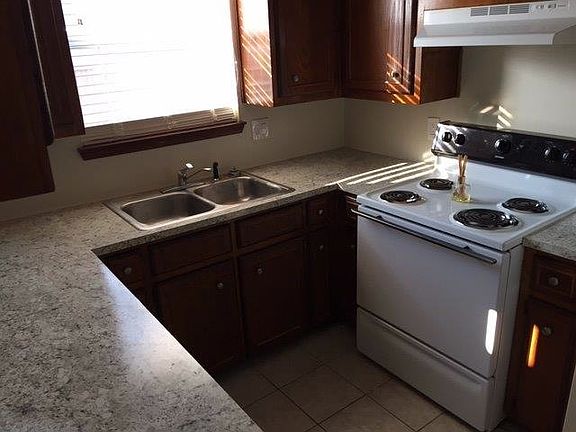 2nd image of 343 Mill Creek Cir