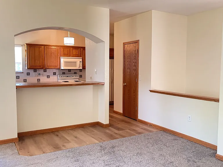 338 Talon Ct — Photo 4