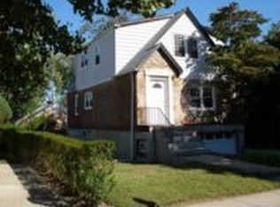 24 Marwood Rd S, Port Washington, NY 11050