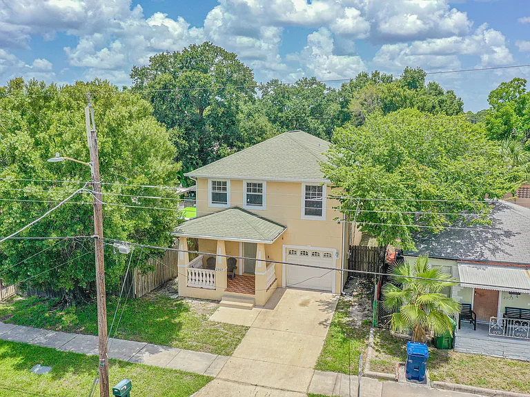 2907 W Chestnut St — Photo 6