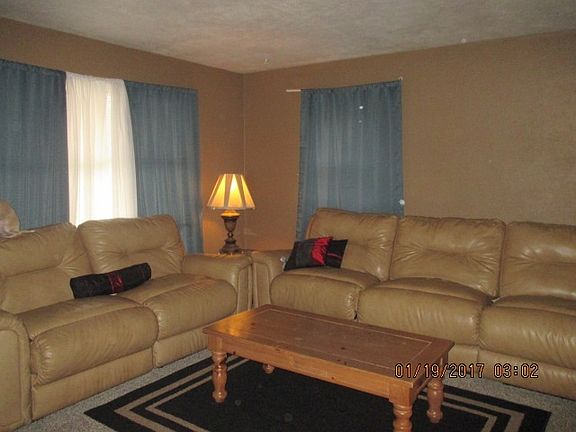 2nd image of 1228 Lakewood Dr