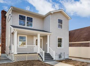 38 Hommell St, Valley Stream, NY 11580