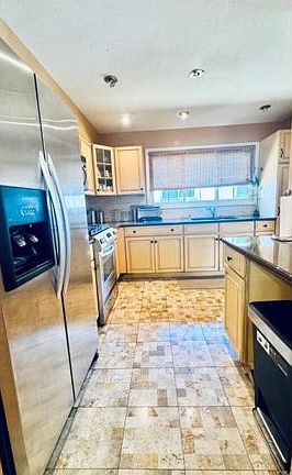 4th image of 1463 E 103rd St Floor 2