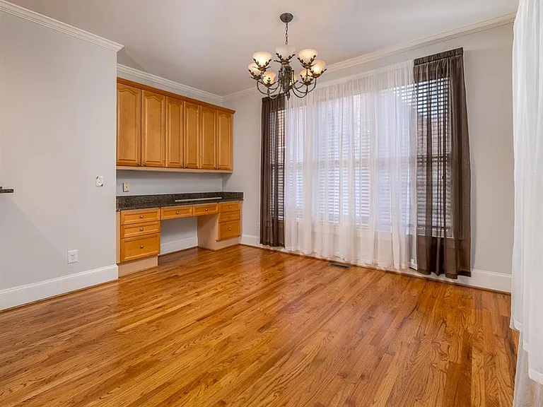 9445 Stoney Ridge Ln — Photo 28