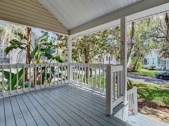 4th image of 279 Bayou Cir