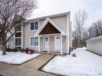 98 Olde Stone Ln, Lancaster, NY, 14086
