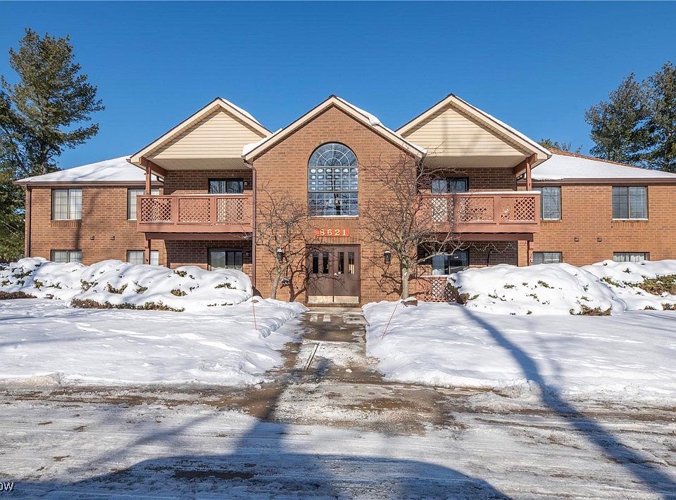 1st image of 8621 Scenicview Dr