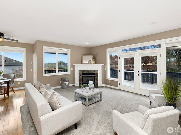 5th image of 3010 219th Avenue E