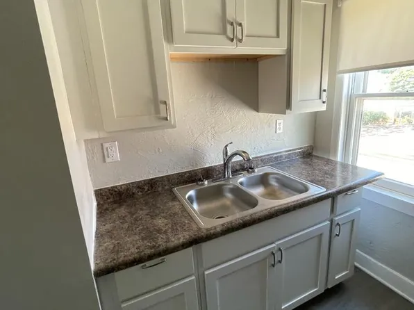 1119 W 2nd St #1, Lorain, OH 44052