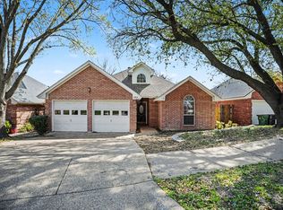 4915 Arborgate Dr, Arlington, TX 76017