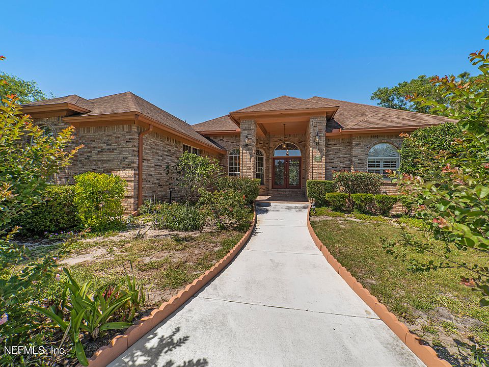 1st image of 3818 Mission Hills Dr E