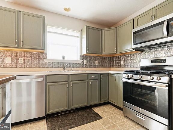 2nd image of 151 Sara Ln