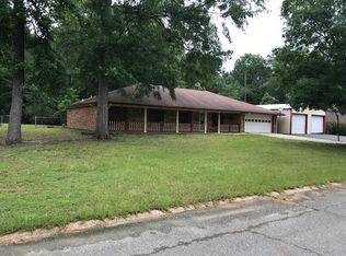 209 Ramona Dr, Leesville, LA 71446