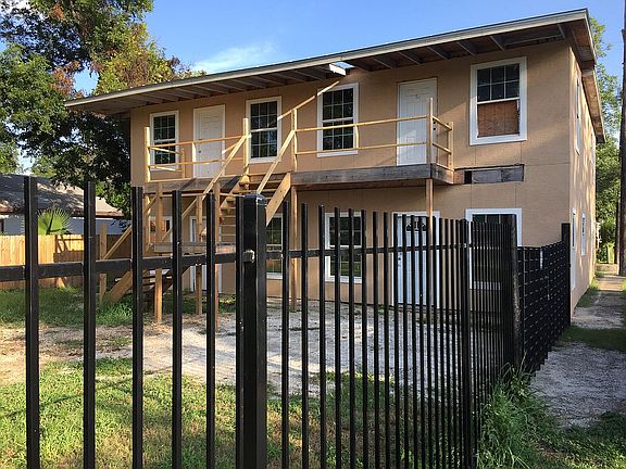 4th image of 723 Recio St